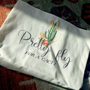 Zippered travel pouch